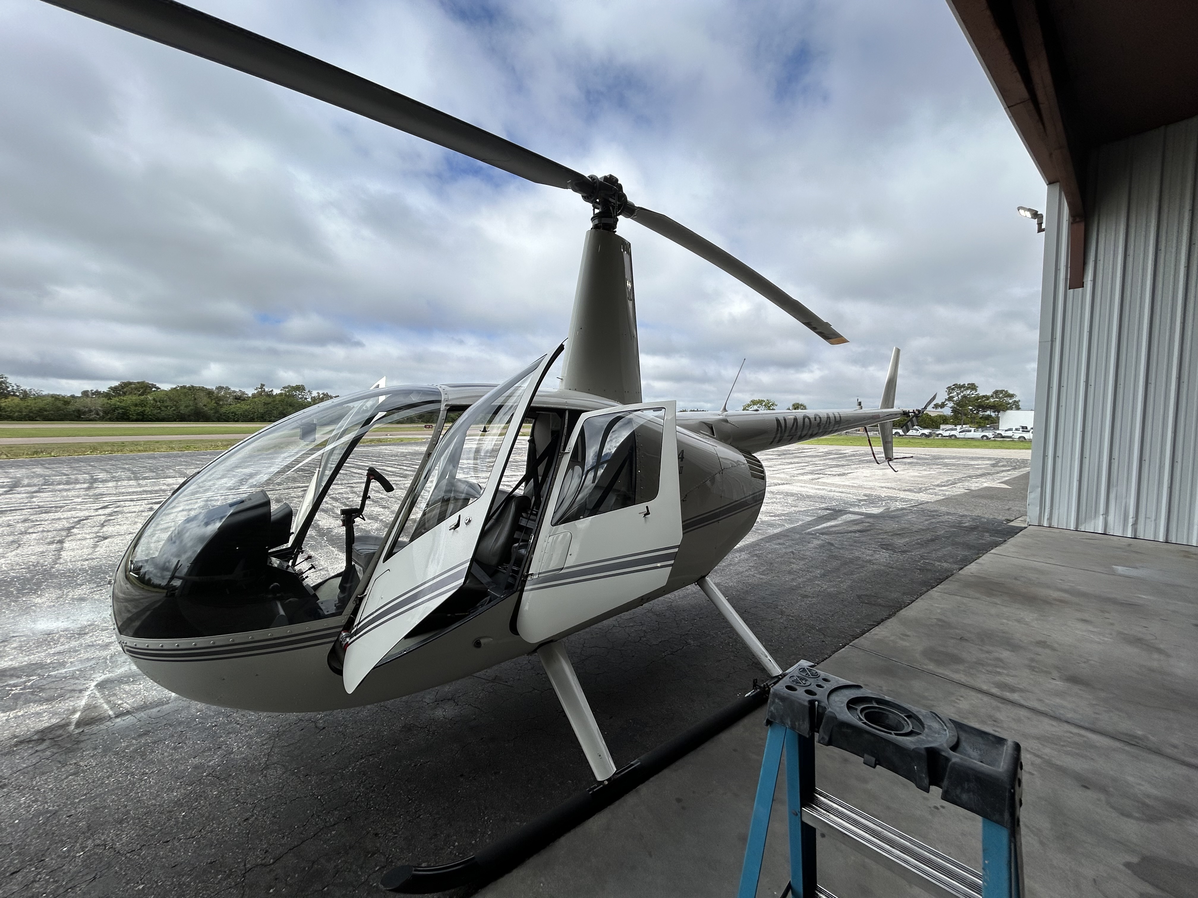 Aircraft N4034H detail